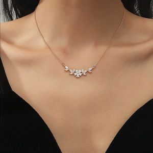 Gorgeous Zircon Flower Necklace